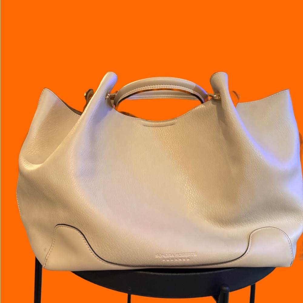 Elegant Cream Handbag